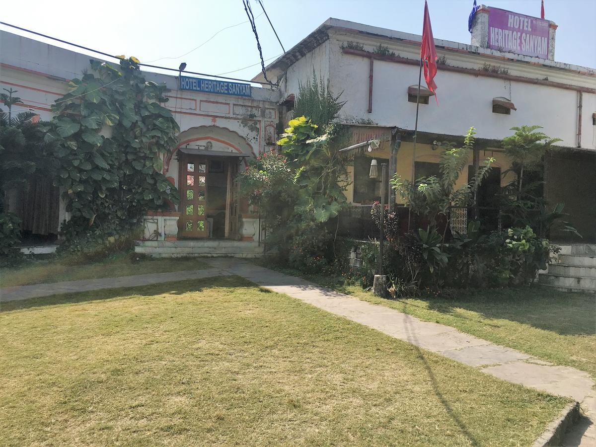 Hotel Heritage Sanyam Nāhan Екстериор снимка