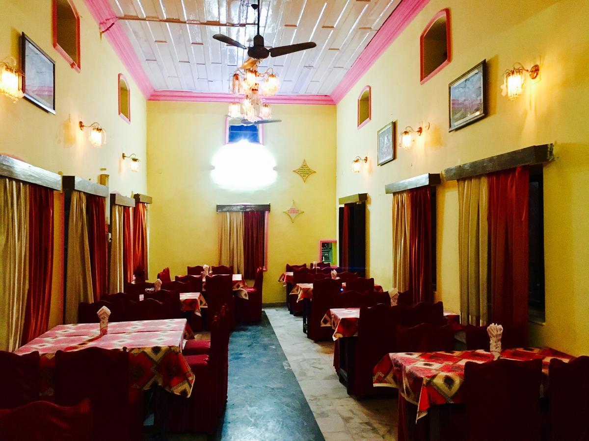 Hotel Heritage Sanyam Nāhan Екстериор снимка