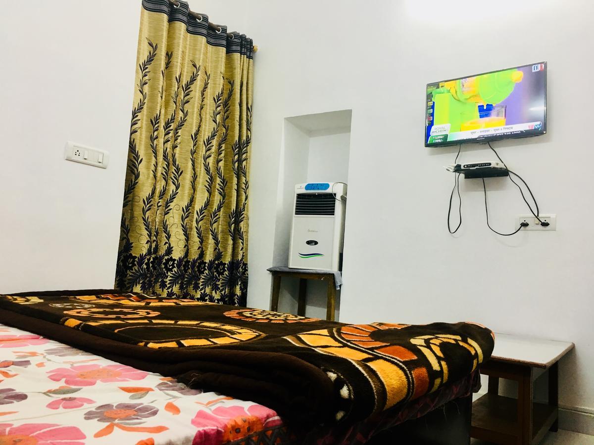 Hotel Heritage Sanyam Nāhan Екстериор снимка