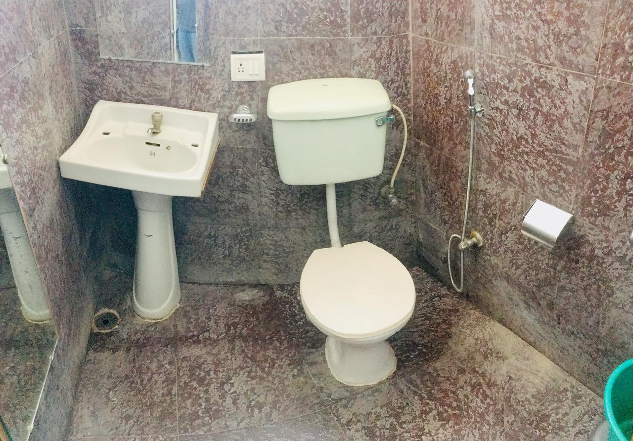 Hotel Heritage Sanyam Nāhan Екстериор снимка