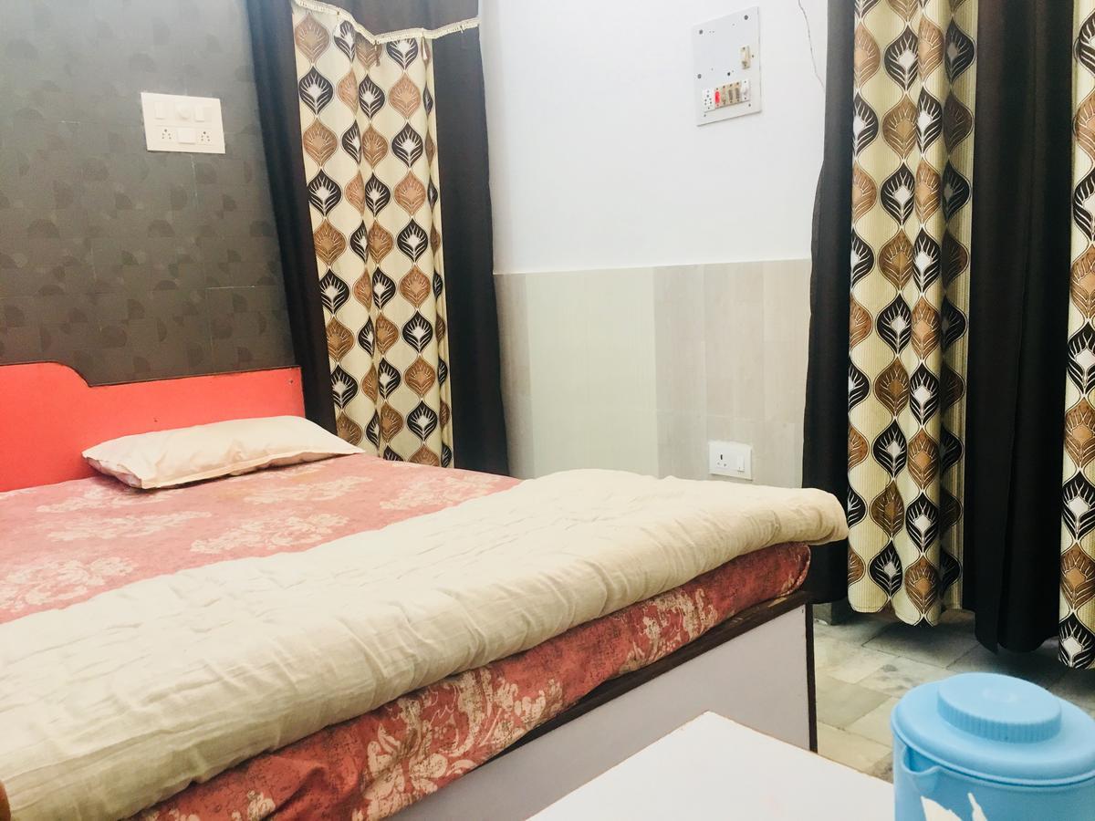 Hotel Heritage Sanyam Nāhan Екстериор снимка