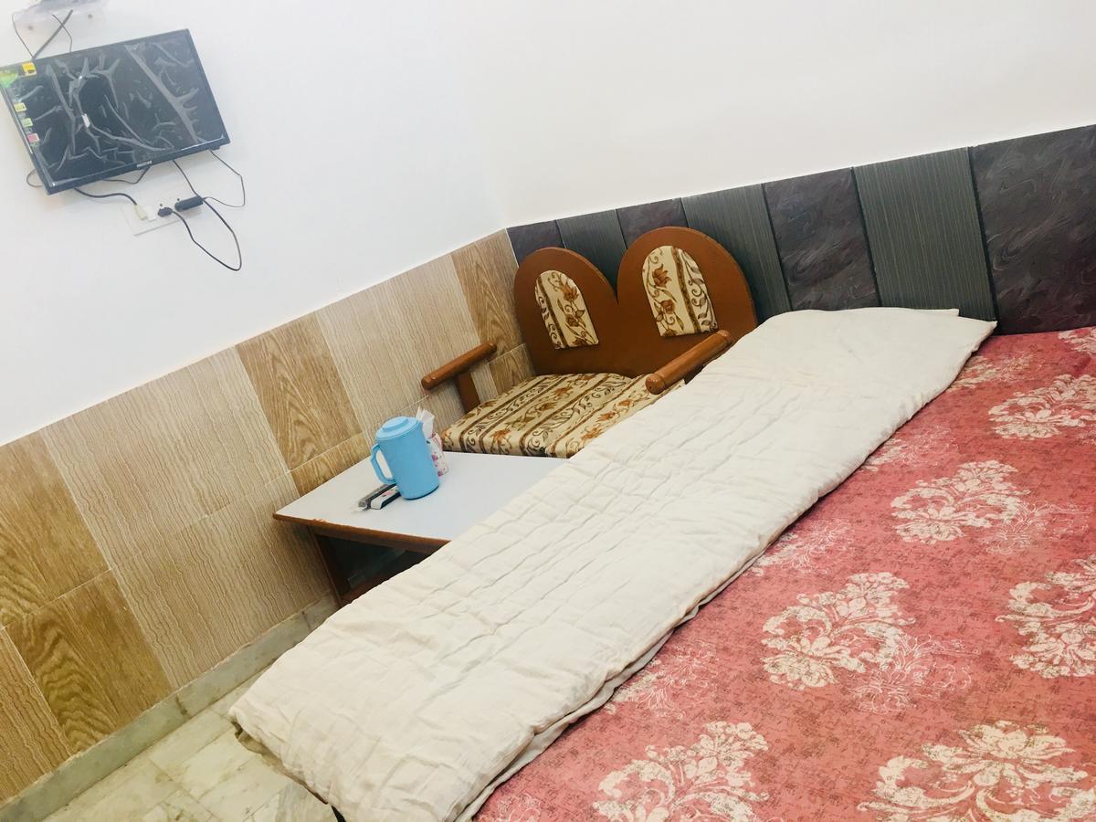 Hotel Heritage Sanyam Nāhan Екстериор снимка