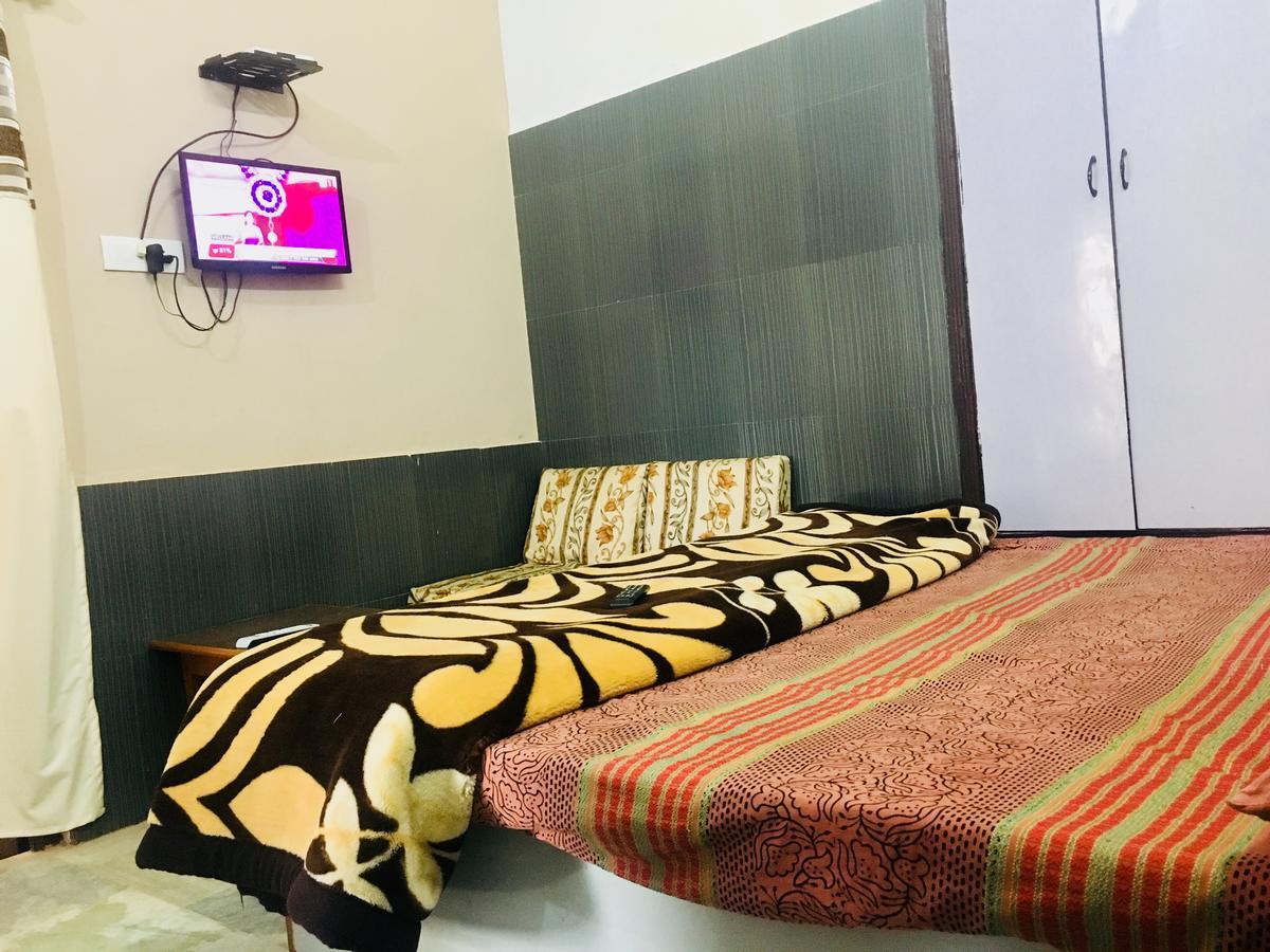 Hotel Heritage Sanyam Nāhan Екстериор снимка