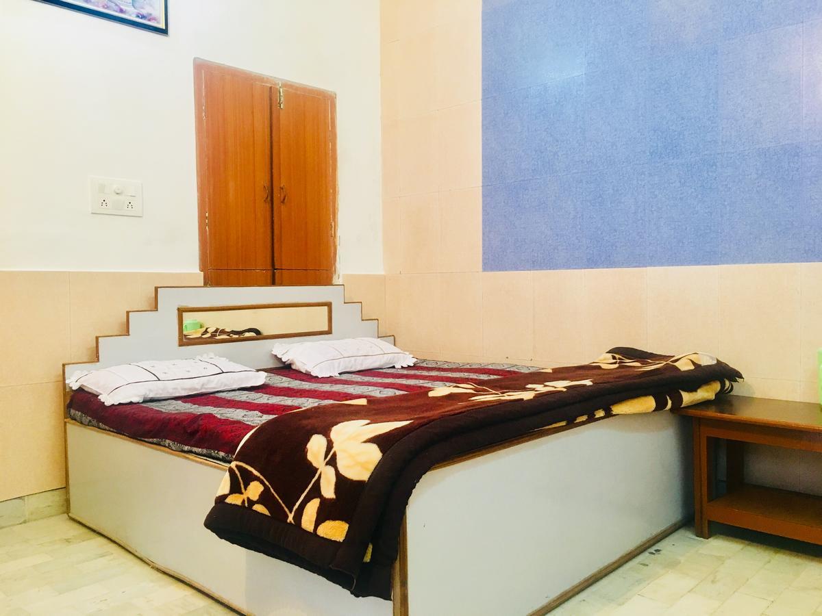 Hotel Heritage Sanyam Nāhan Екстериор снимка