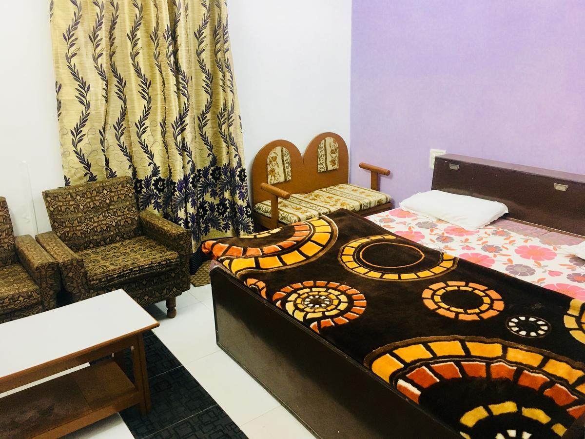 Hotel Heritage Sanyam Nāhan Екстериор снимка